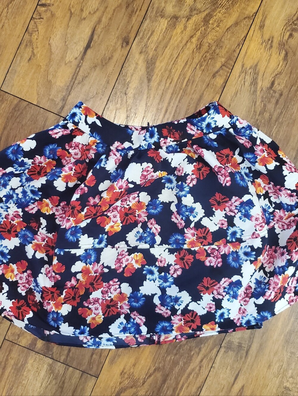 Express Floral Pleated Skater Skirt Size 0 Lined - Picture 3 of 3